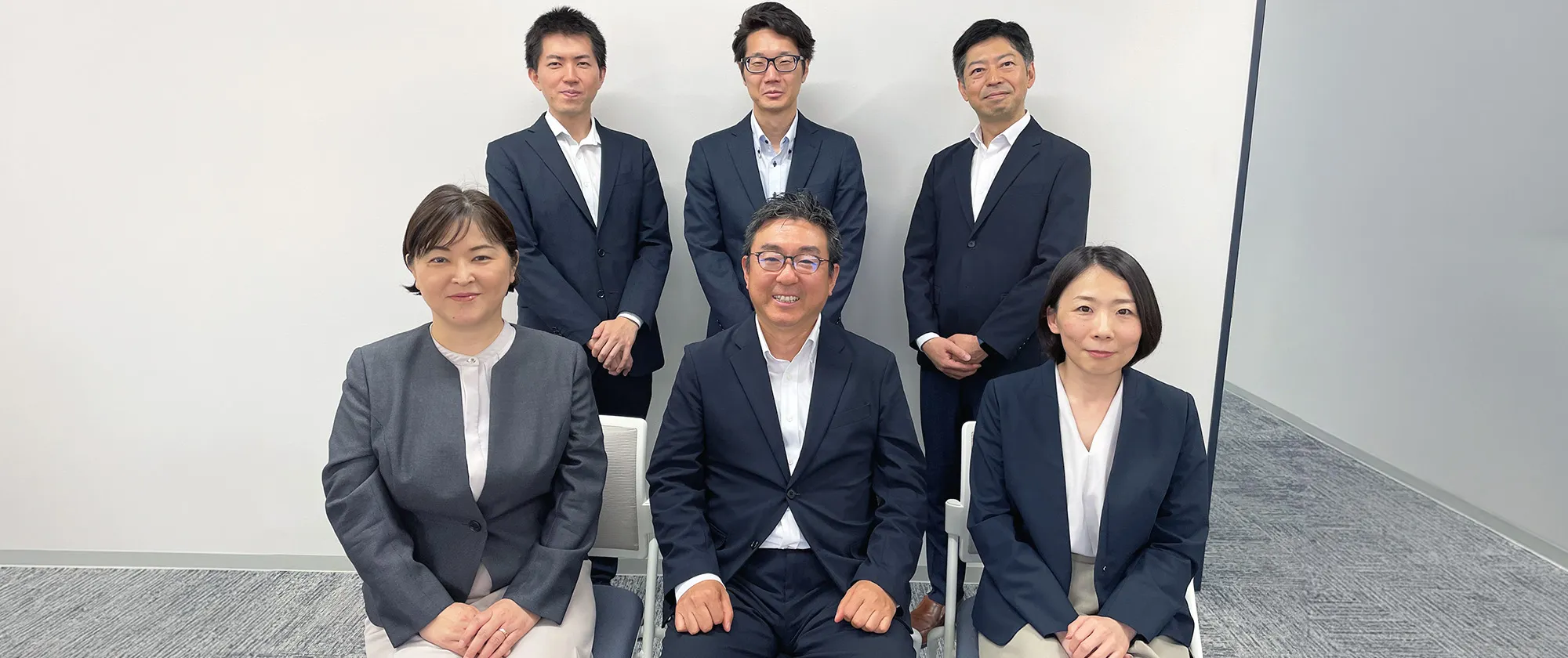 相続事業部スタッフ集合写真